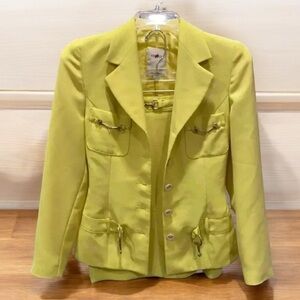 Vertigo suit jacket with skirt